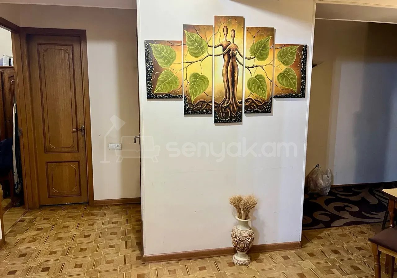 3 Սենյականոց Բնակարան, 81քմ, 2/14 հարկ, Կապիտալ Վերանորոգված