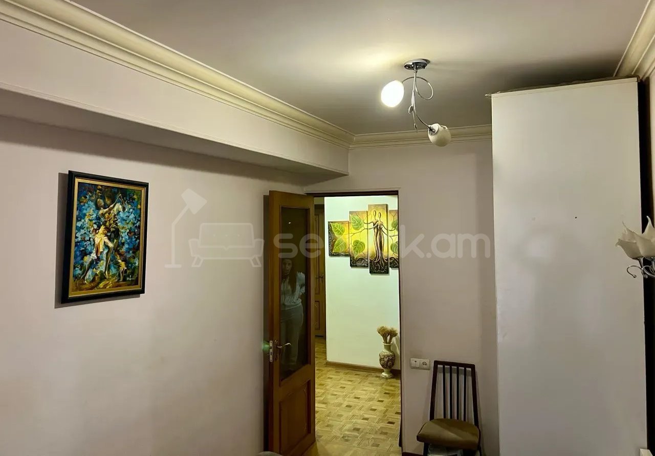 3 Սենյականոց Բնակարան, 81քմ, 2/14 հարկ, Կապիտալ Վերանորոգված