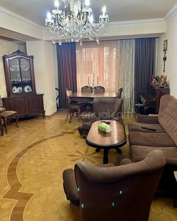 3 Սենյականոց Բնակարան, 81քմ, 2/14 հարկ, Կապիտալ Վերանորոգված