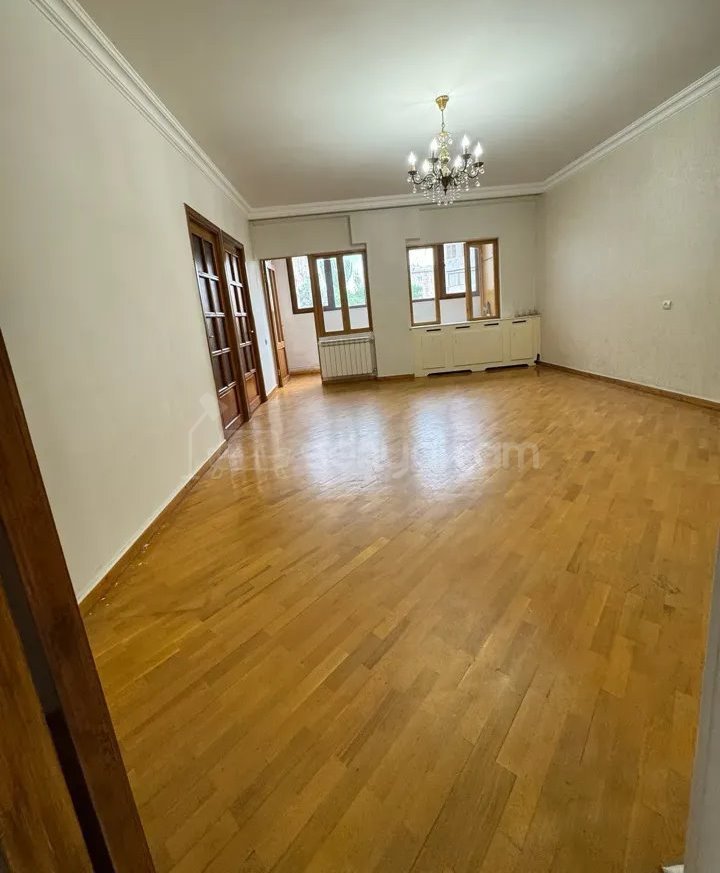 3 Սենյականոց Բնակարան, 76քմ, 3/12 հարկ, Կապիտալ Վերանորոգված