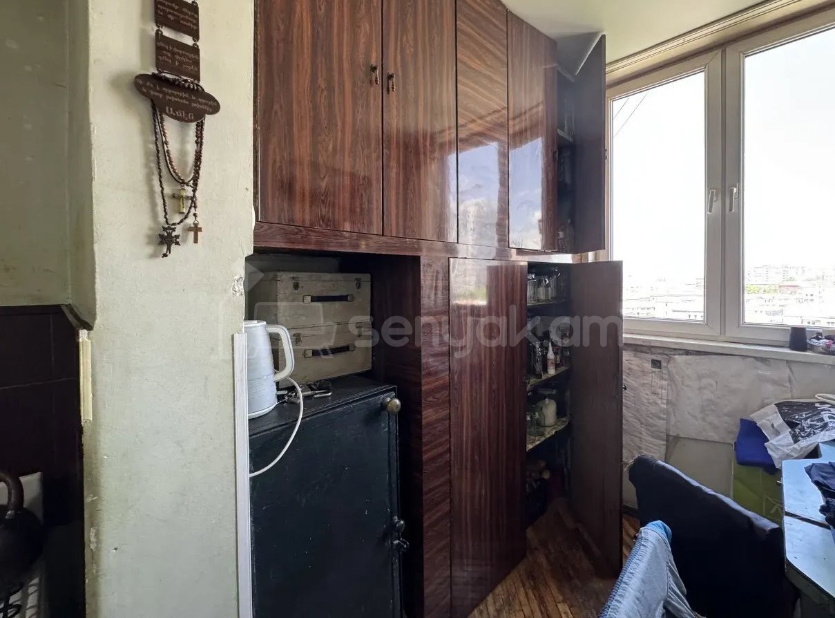 2 Սենյականոց Բնակարան, 77քմ, 8/8 հարկ, Նորմալ Վիճակում