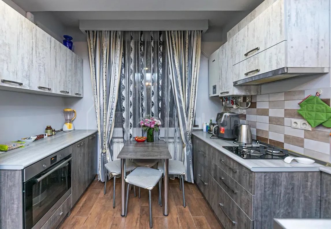 2 Սենյականոց Բնակարան, 43քմ, 7/9 հարկ, Կապիտալ Վերանորոգված