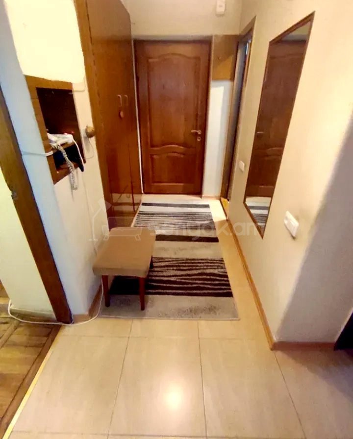 3 Սենյականոց Բնակարան Քարե Շենքում, 74քմ, 5/5 հարկ, Կոսմետիկ Վերանորոգված