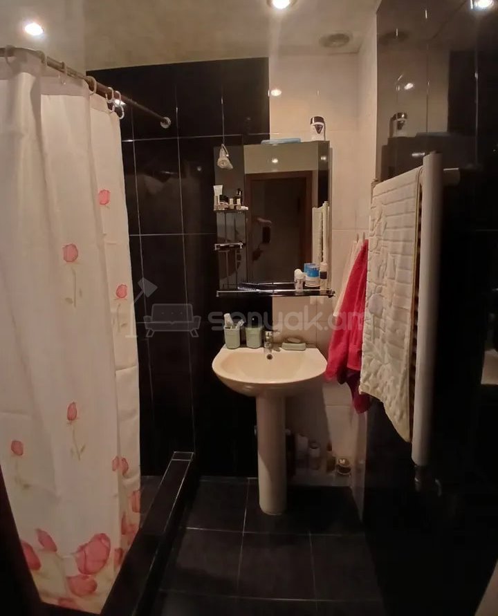 3 Սենյականոց Բնակարան, 84քմ, 1/14 հարկ, Կոսմետիկ Վերանորոգված