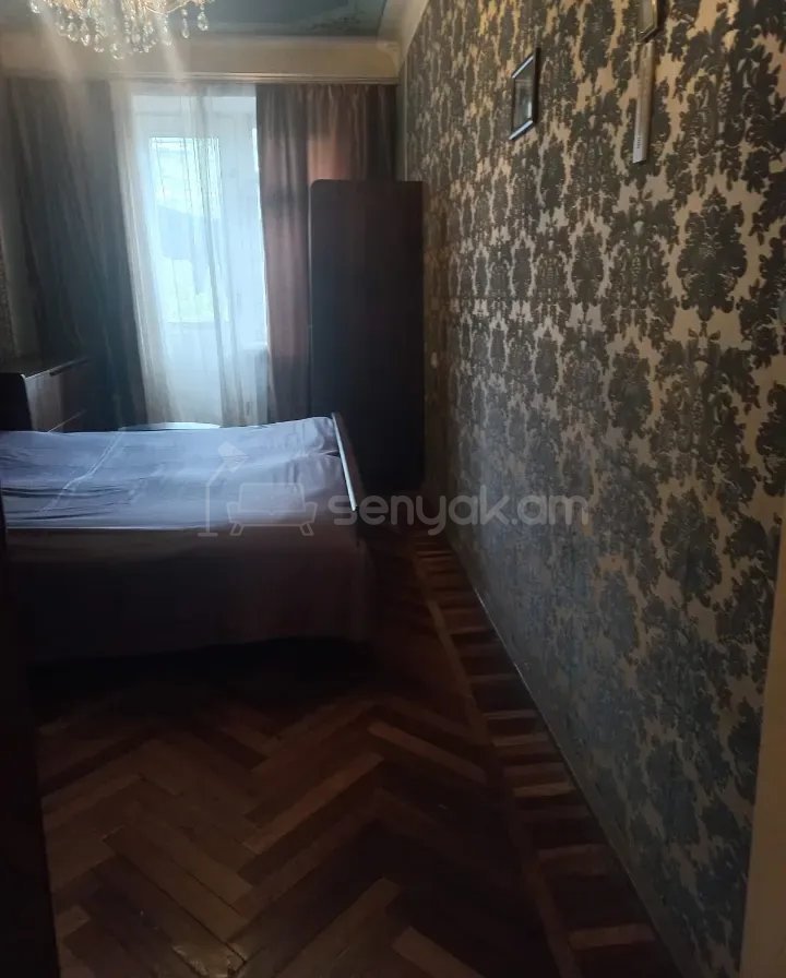 3 Սենյականոց Բնակարան Քարե Շենքում, 60քմ, 2/5 հարկ, Նորմալ Վիճակում