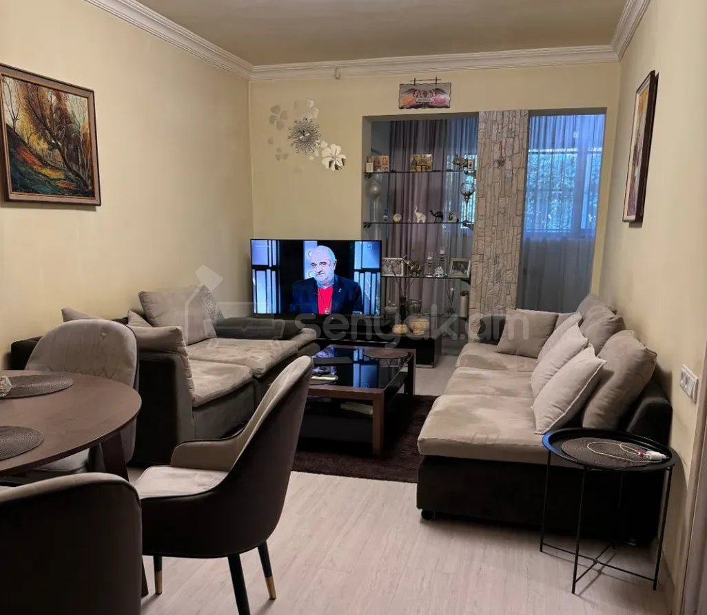 3 Սենյականոց Բնակարան, 103քմ, 1/9 հարկ, Կապիտալ Վերանորոգված