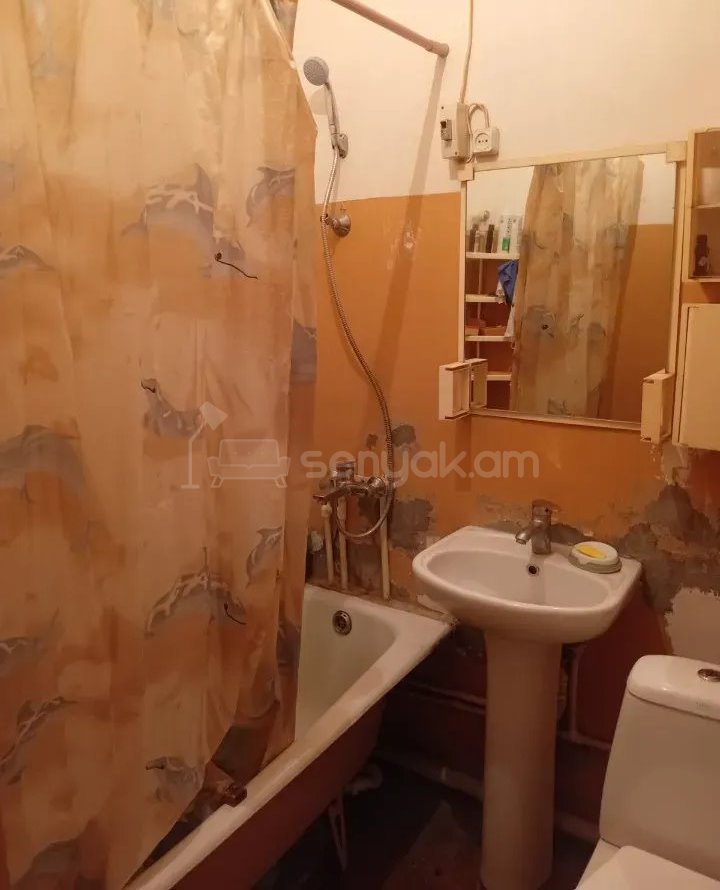 2 Սենյականոց Բնակարան, 40քմ, 5/9 հարկ, Նորմալ Վիճակում