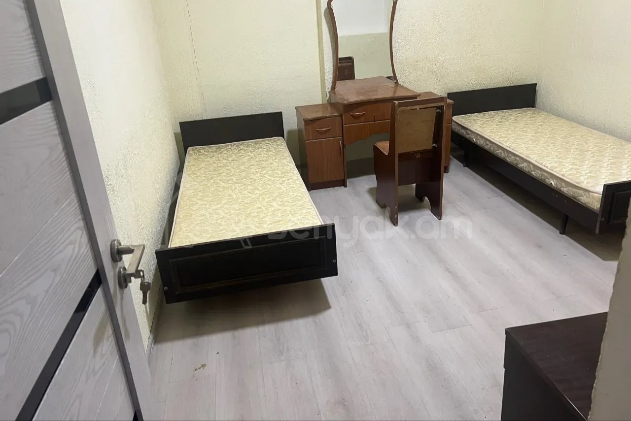 2 Սենյականոց Բնակարան Քարե Շենքում, 58քմ, 1/1 հարկ, Կապիտալ Վերանորոգված, Կահավորված