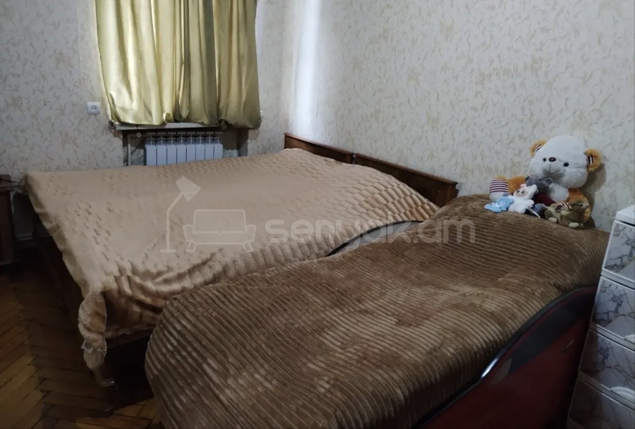 1 Սենյականոց Բնակարան Քարե Շենքում, 48քմ, 1/1 հարկ, Կապիտալ Վերանորոգված, Կահավորված