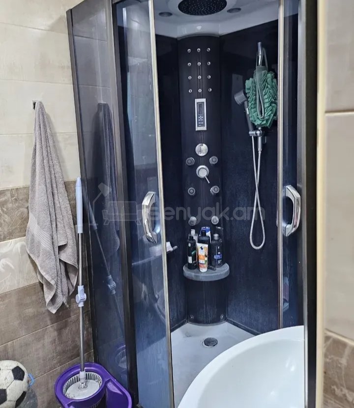 3 Սենյականոց Բնակարան, 79քմ, 4/9 հարկ, Կապիտալ Վերանորոգված, Կահավորված, Արևկող