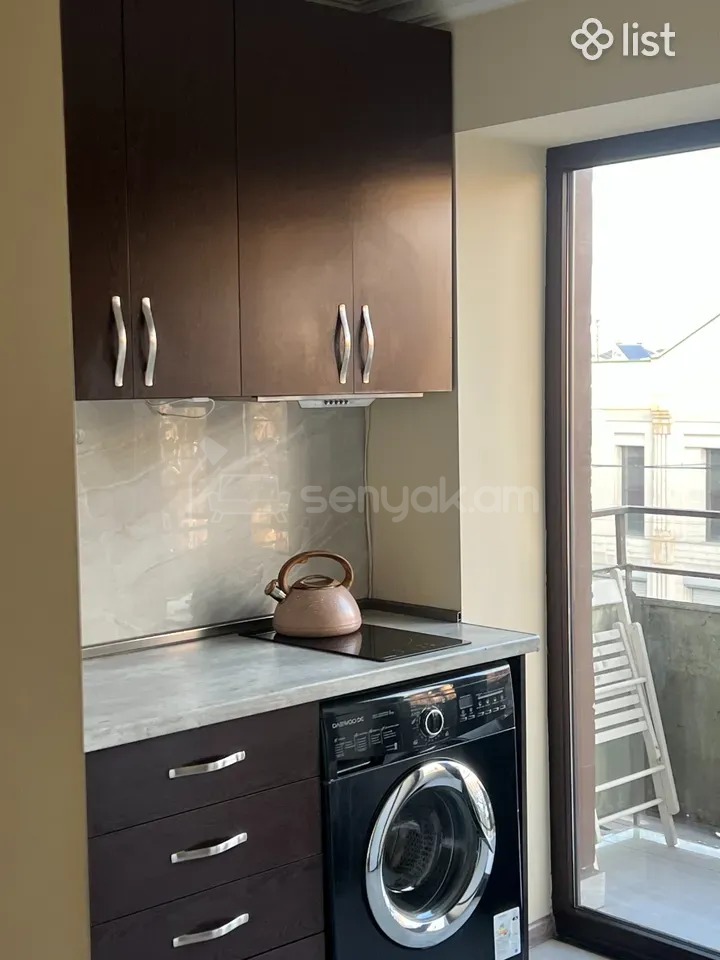 2 Սենյականոց Բնակարան Քարե Շենքում, 58քմ, 1/4 հարկ, Կապիտալ Վերանորոգված, Կահավորված