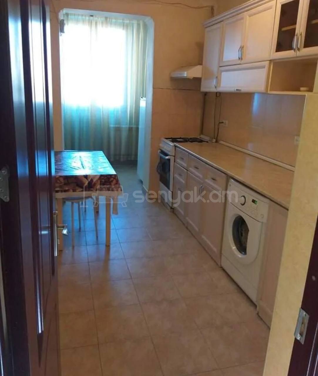 3 Սենյականոց Բնակարան, 70քմ, 6/9 հարկ, Նորմալ Վիճակում, Կահավորված, Արևկող