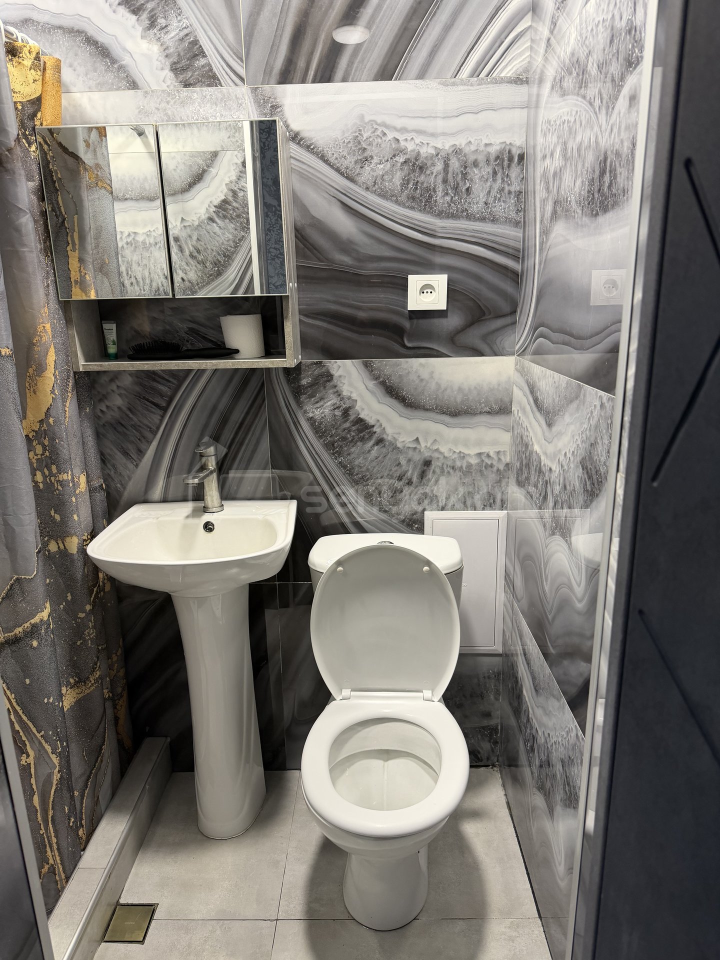 2 Սենյականոց Բնակարան, 36քմ, 5/5 հարկ, Դիզայներական Վերանորոգված