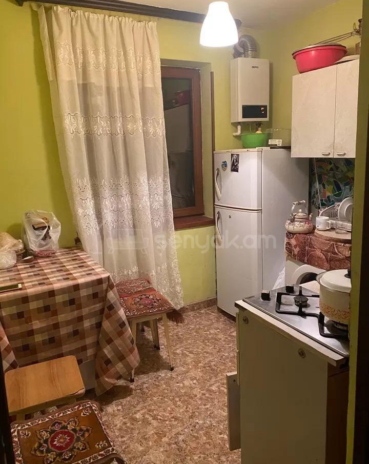 1 Սենյականոց Բնակարան, 38քմ, 3/5 հարկ, Կապիտալ Վերանորոգված