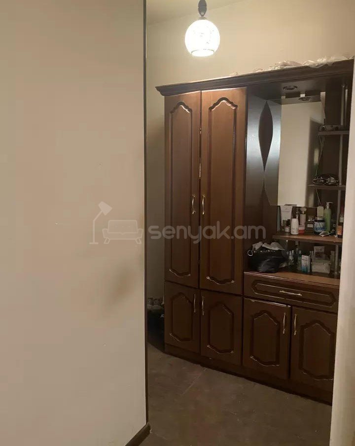 1 Սենյականոց Բնակարան, 38քմ, 3/5 հարկ, Կապիտալ Վերանորոգված