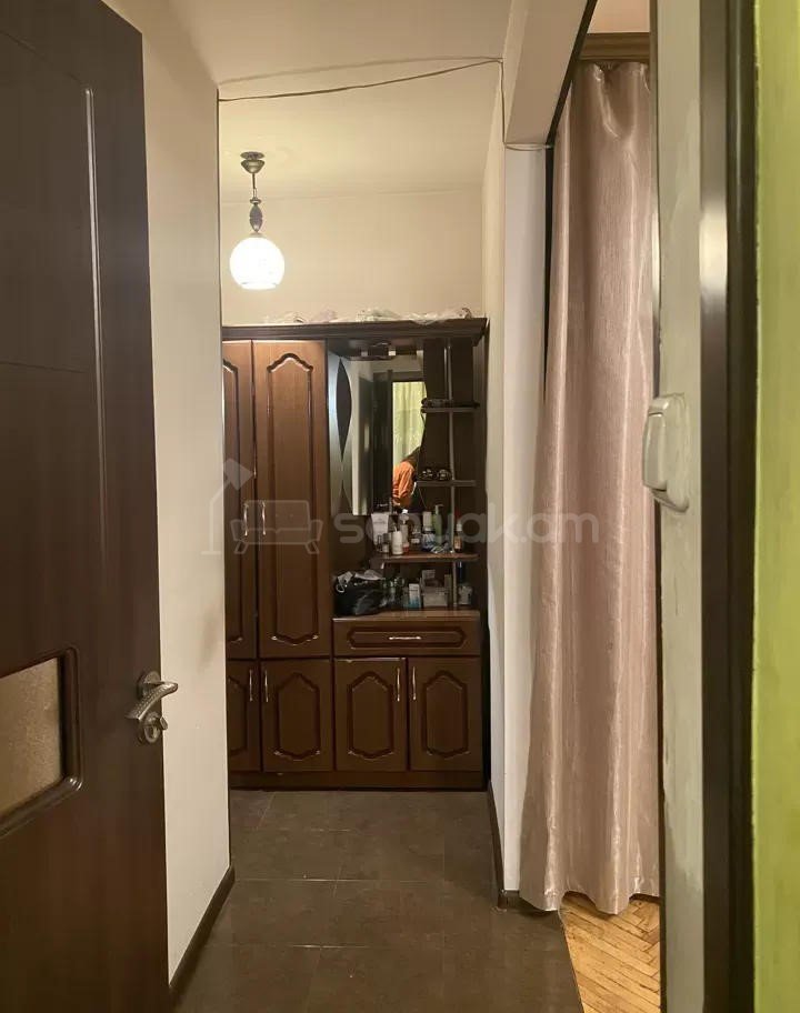 1 Սենյականոց Բնակարան, 38քմ, 3/5 հարկ, Կապիտալ Վերանորոգված