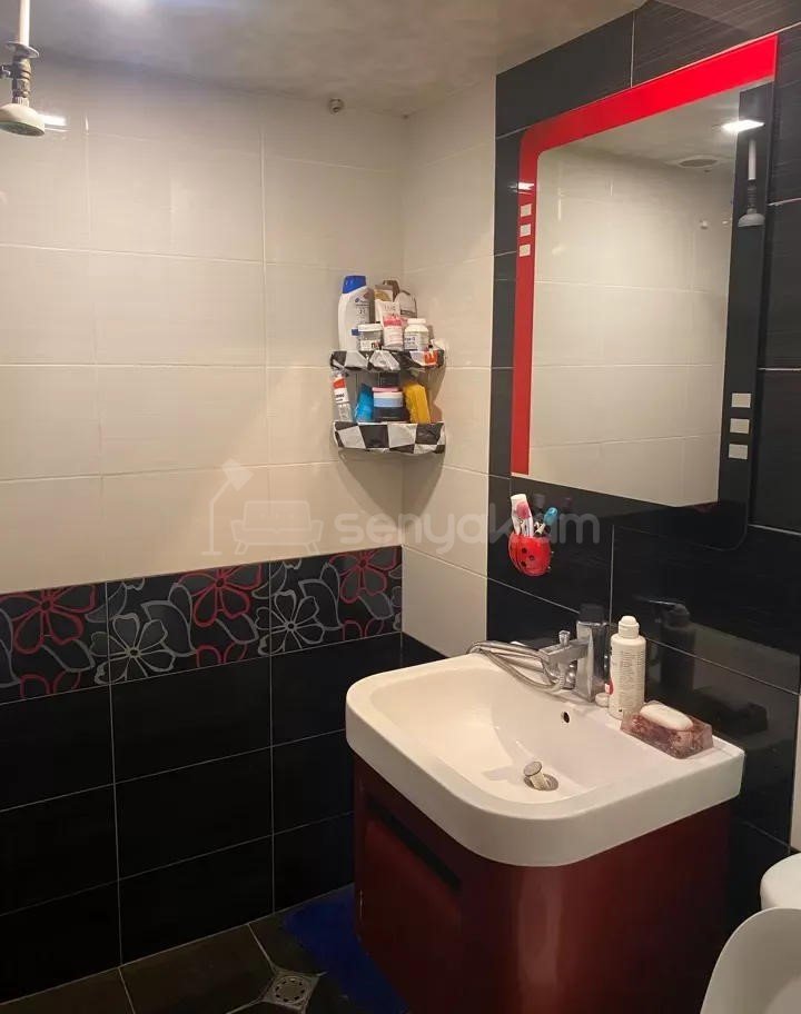 1 Սենյականոց Բնակարան, 38քմ, 3/5 հարկ, Կապիտալ Վերանորոգված