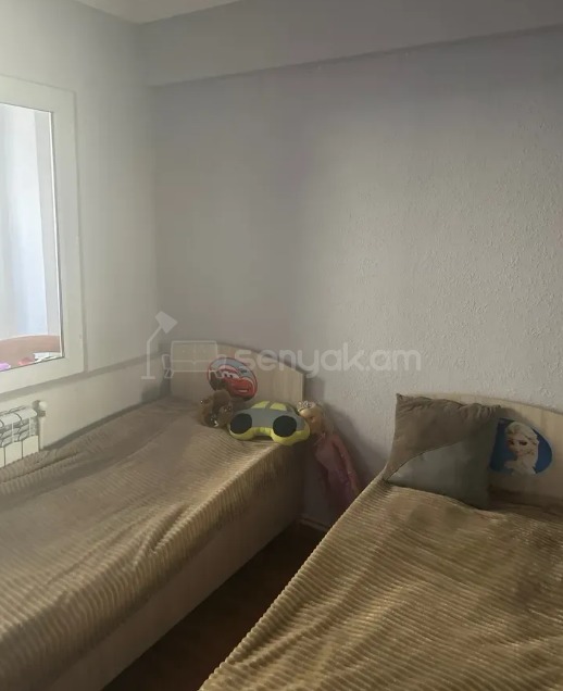 3 Սենյականոց Բնակարան, 95քմ, 2/9 հարկ, Պետական Վիճակում