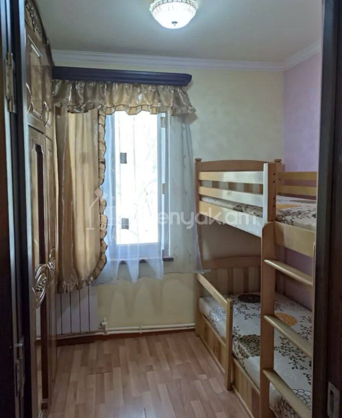 3 Սենյականոց Բնակարան, 43քմ, 2/4 հարկ, Նորմալ Վիճակում