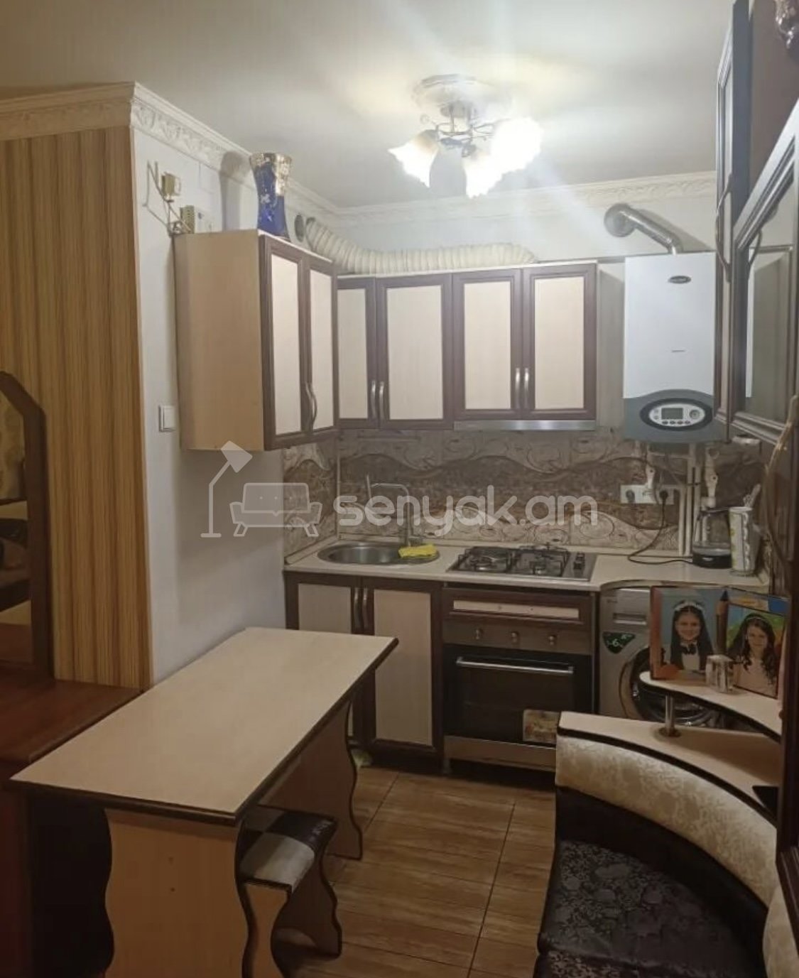 3 Սենյականոց Բնակարան, 43քմ, 2/4 հարկ, Նորմալ Վիճակում