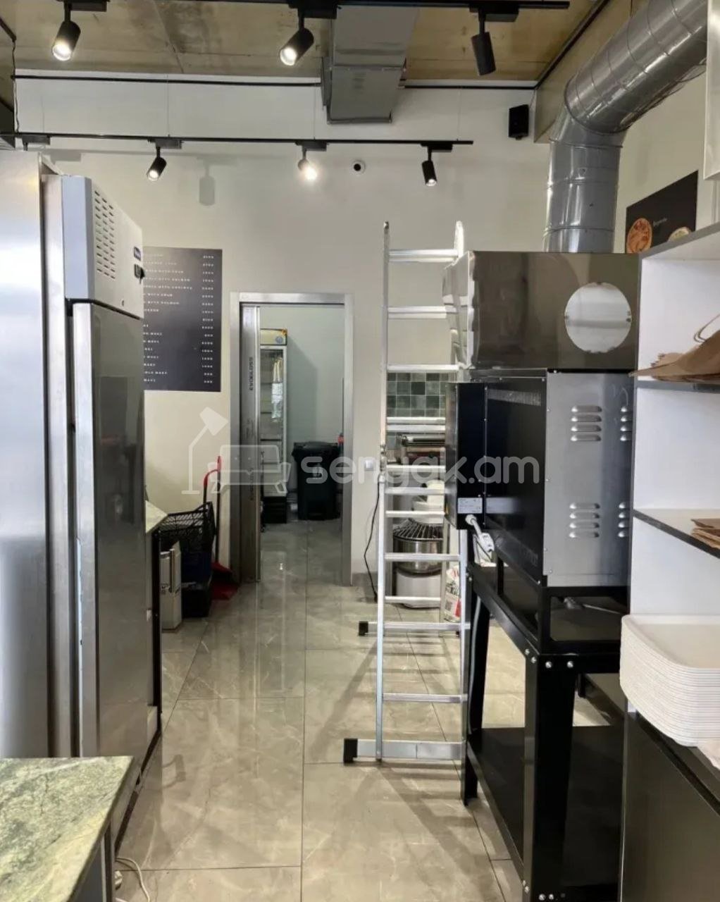 Կոմերցիոն Տարածք, 130քմ, Կապիտալ Վերանորոգված