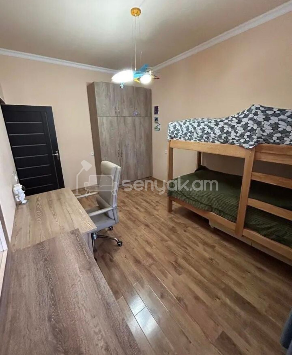 4 Սենյականոց Բնակարան, 118քմ, 2/14 հարկ, Կապիտալ Վերանորոգված