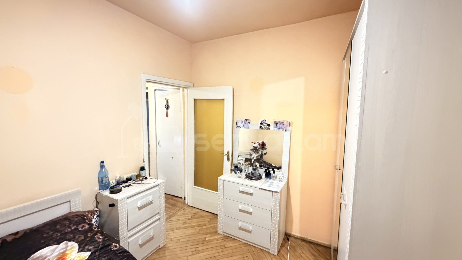 3 Սենյականոց Բնակարան Քարե Շենքում, 76քմ, 5/5 հարկ, Կոսմետիկ Վերանորոգված