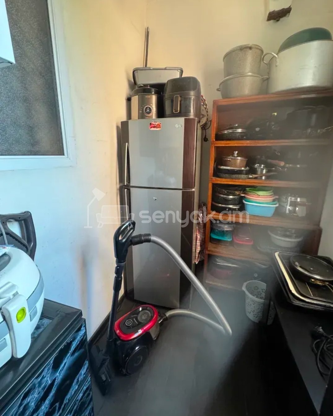 4 Սենյականոց Բնակարան Քարե Շենքում, 117քմ, 3/5 հարկ, Դիզայներական Վերանորոգված