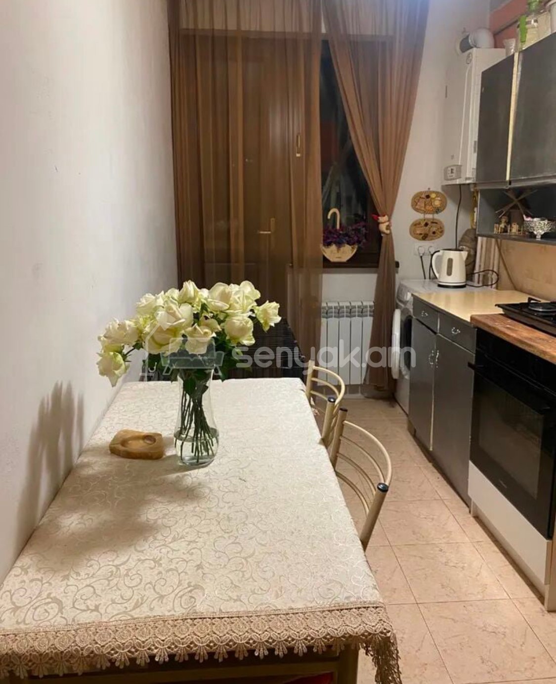 2 Սենյականոց Բնակարան Քարե Շենքում, 74քմ, 6/7 հարկ, Կապիտալ Վերանորոգված