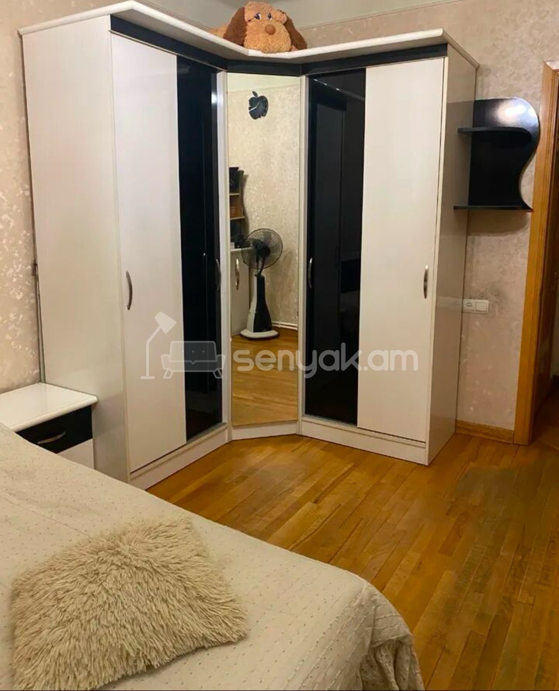 2 Սենյականոց Բնակարան Քարե Շենքում, 74քմ, 6/7 հարկ, Կապիտալ Վերանորոգված