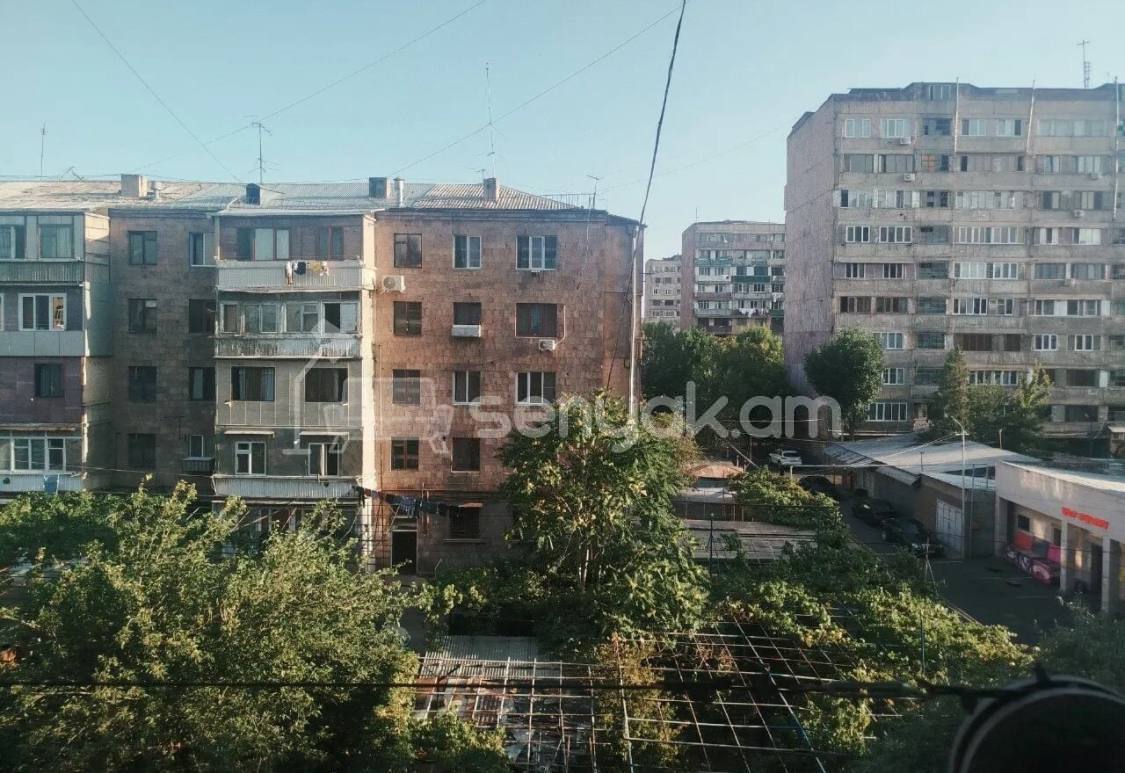 3 Սենյականոց Բնակարան, 80քմ, 4/9 հարկ, Նորմալ Վիճակում