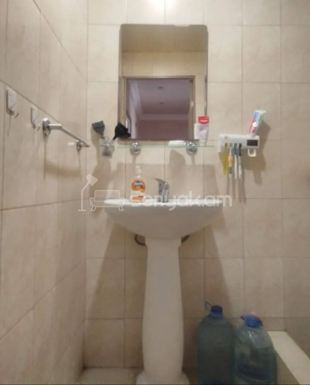 3 Սենյականոց Բնակարան, 80քմ, 4/9 հարկ, Նորմալ Վիճակում