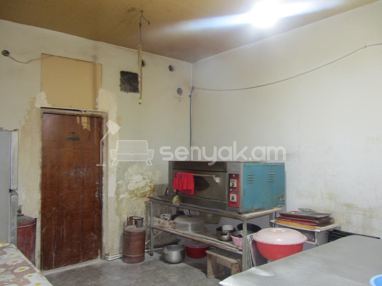 Սպասարկման Տարածք, 350քմ, Կապիտալ Վերանորոգված