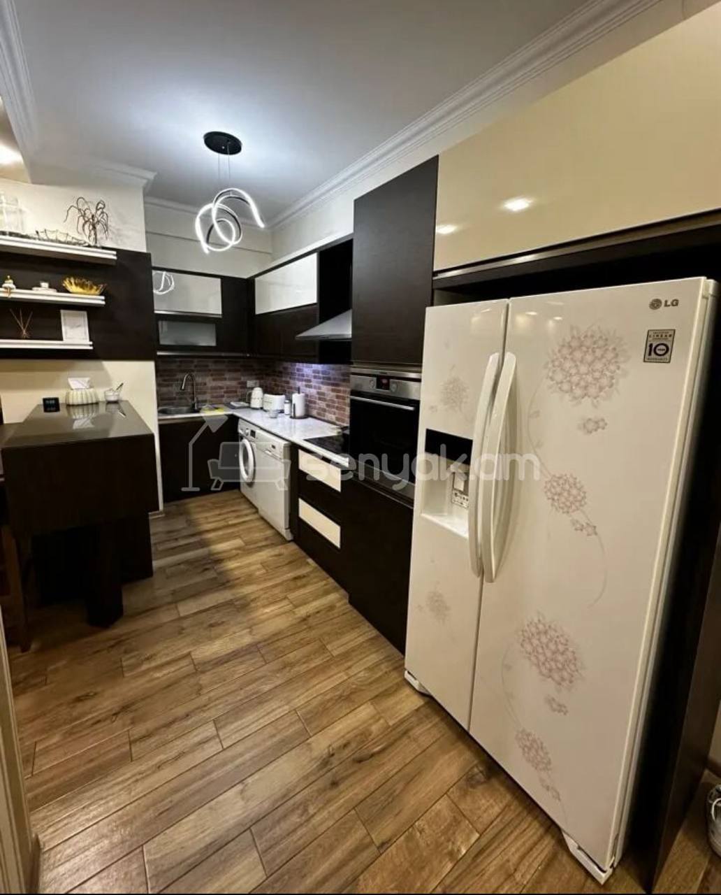 3 Սենյականոց Բնակարան Նորակառույցում, 86քմ, 13/16 հարկ, Կապիտալ Վերանորոգված