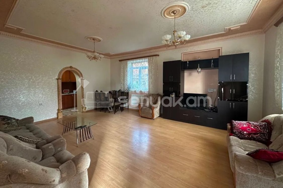 5 Սենյականոց Սեփական Տուն, 230քմ, Կապիտալ Վերանորոգված, Ավտոտնակով