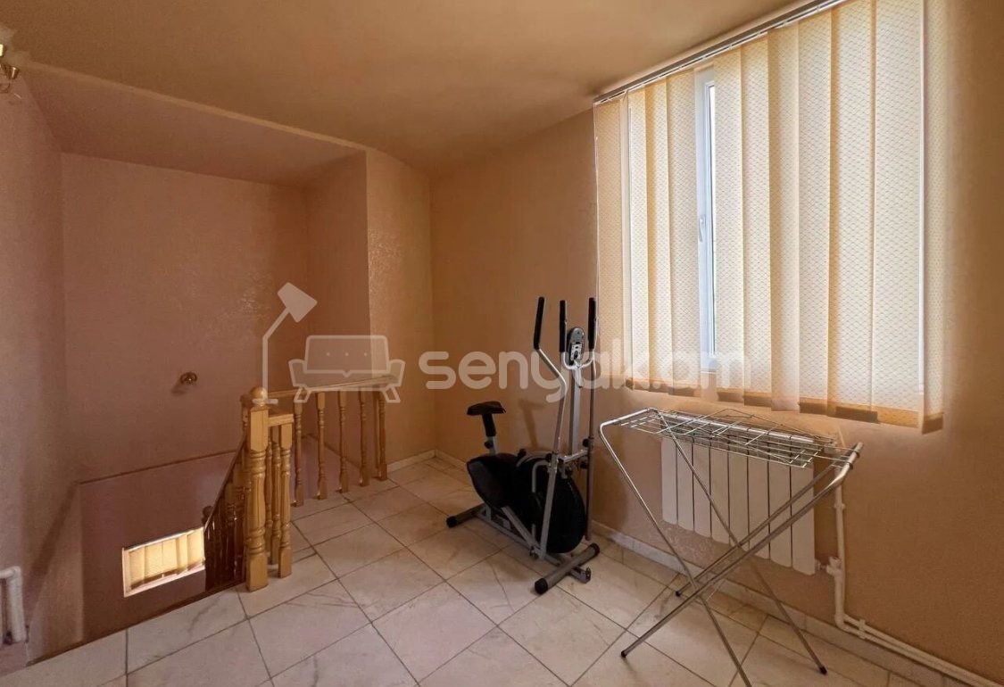 5 Սենյականոց Սեփական Տուն, 230քմ, Կապիտալ Վերանորոգված, Ավտոտնակով