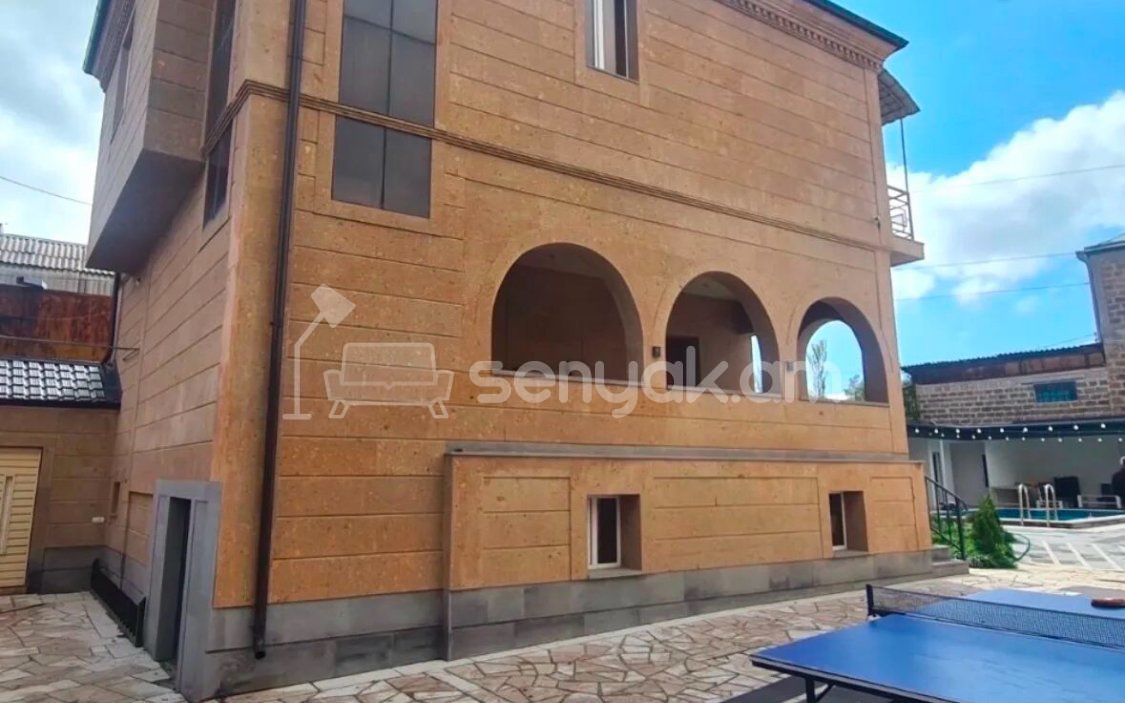 5 Սենյականոց Սեփական Տուն, 230քմ, Կապիտալ Վերանորոգված, Ավտոտնակով