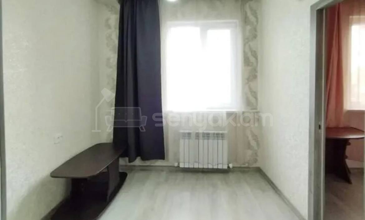 3 Սենյականոց Բնակարան Քարե Շենքում, 78քմ, 5/5 հարկ, Կապիտալ Վերանորոգված, Կահավորված, Արևկող