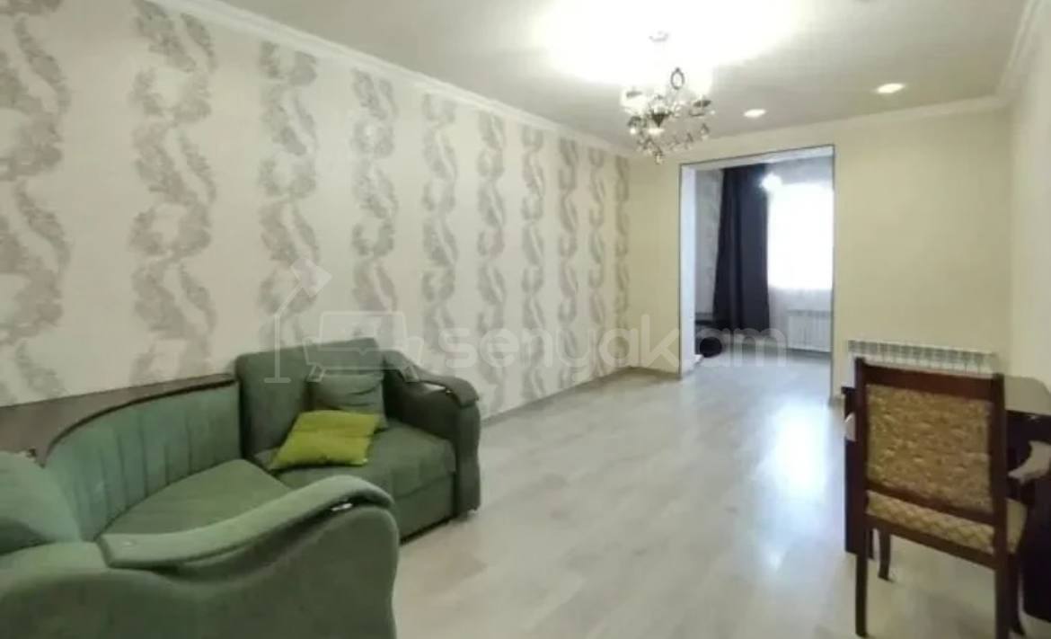 3 Սենյականոց Բնակարան Քարե Շենքում, 78քմ, 5/5 հարկ, Կապիտալ Վերանորոգված, Կահավորված, Արևկող