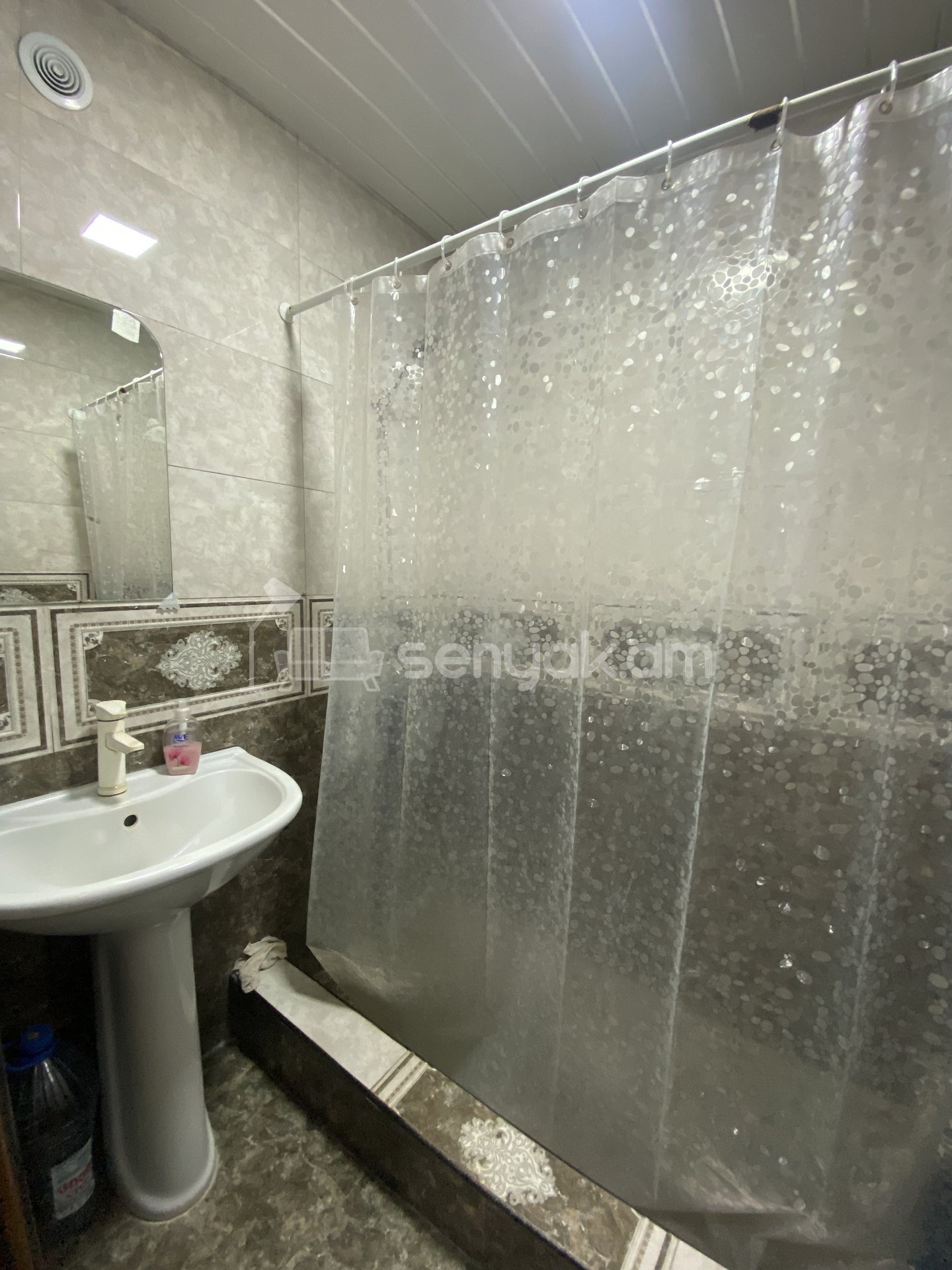 3 Սենյականոց Բնակարան, 98քմ, 2/5 հարկ, Նորմալ Վիճակում