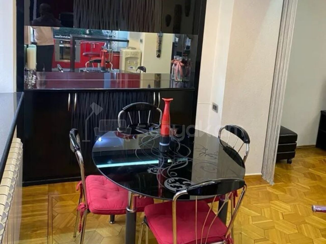 2 Սենյականոց Բնակարան Քարե Շենքում, 62քմ, 5/5 հարկ, Կոսմետիկ Վերանորոգված