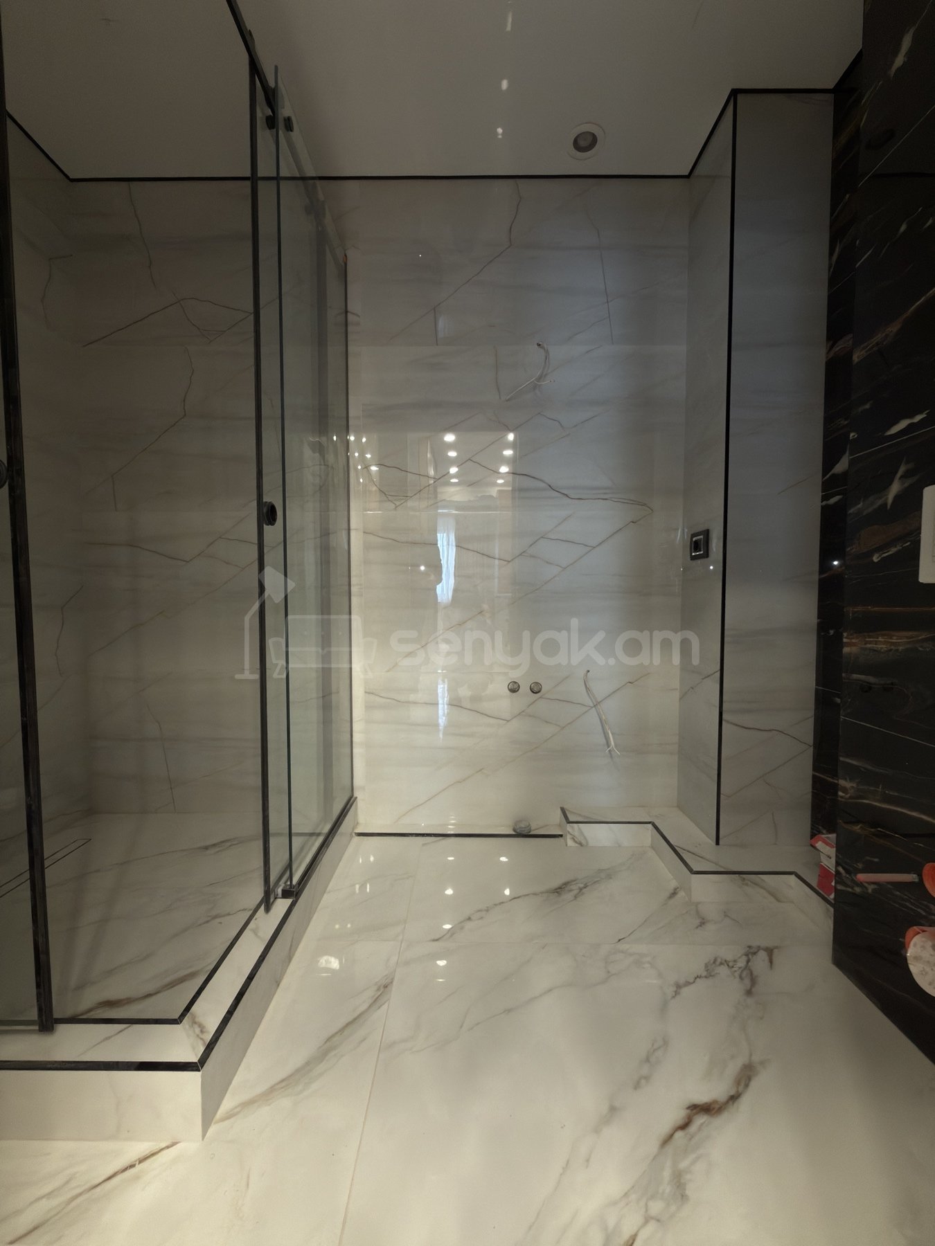 2 Սենյականոց Բնակարան Նորակառույցում, 74քմ, 4/18 հարկ, Դիզայներական Վերանորոգված