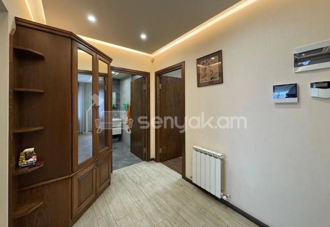 2 Սենյականոց Բնակարան, 75քմ, 6/9 հարկ, Դիզայներական Վերանորոգված, Կահավորված, Արևկող