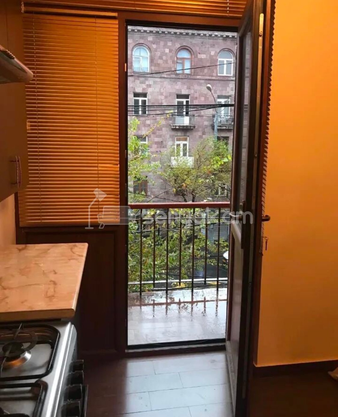 2 Սենյականոց Բնակարան Քարե Շենքում, 45քմ, 3/5 հարկ, Կապիտալ Վերանորոգված, Կահավորված