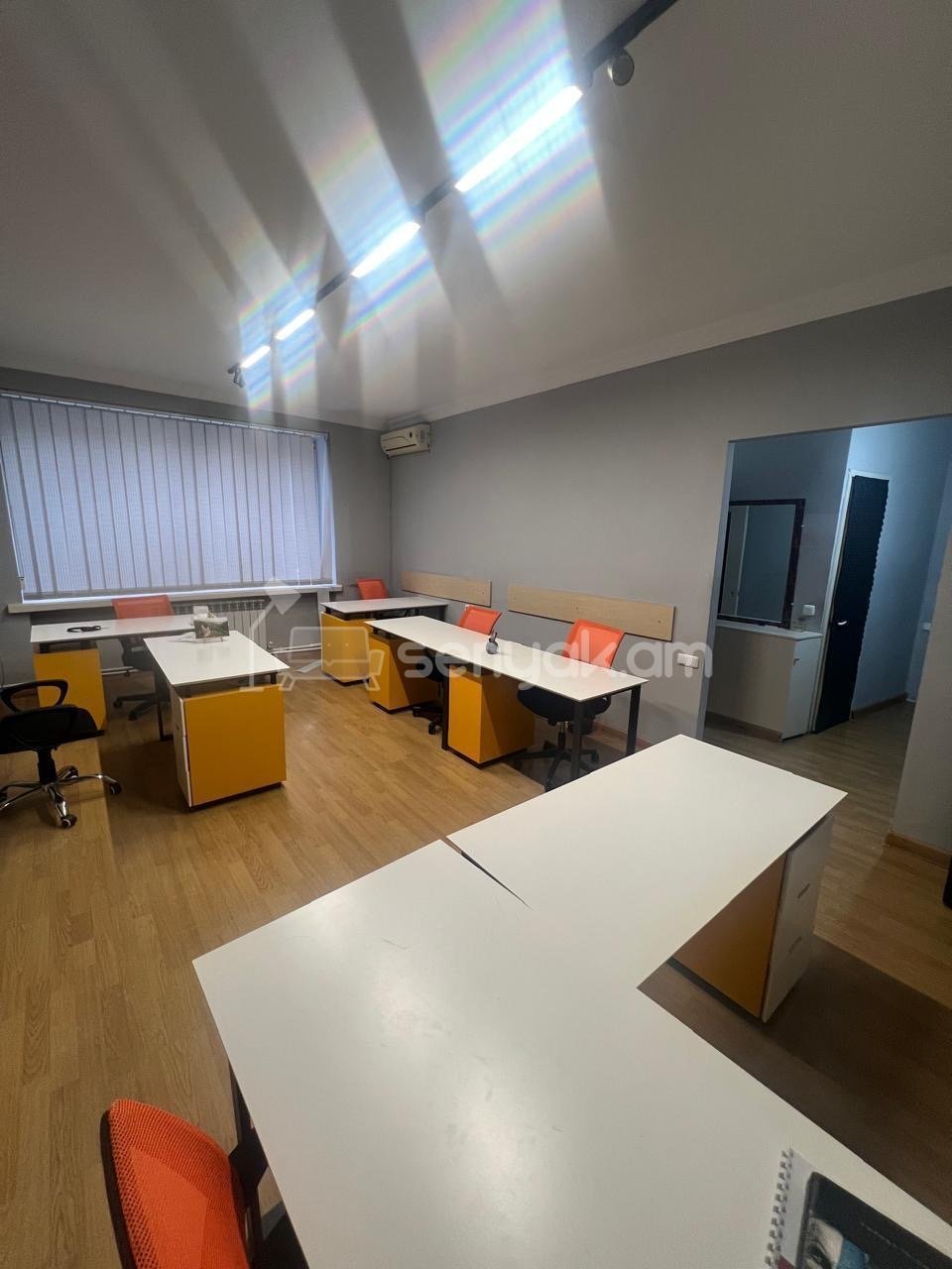 Օֆիսային Տարածք, 52քմ, Կապիտալ Վերանորոգված