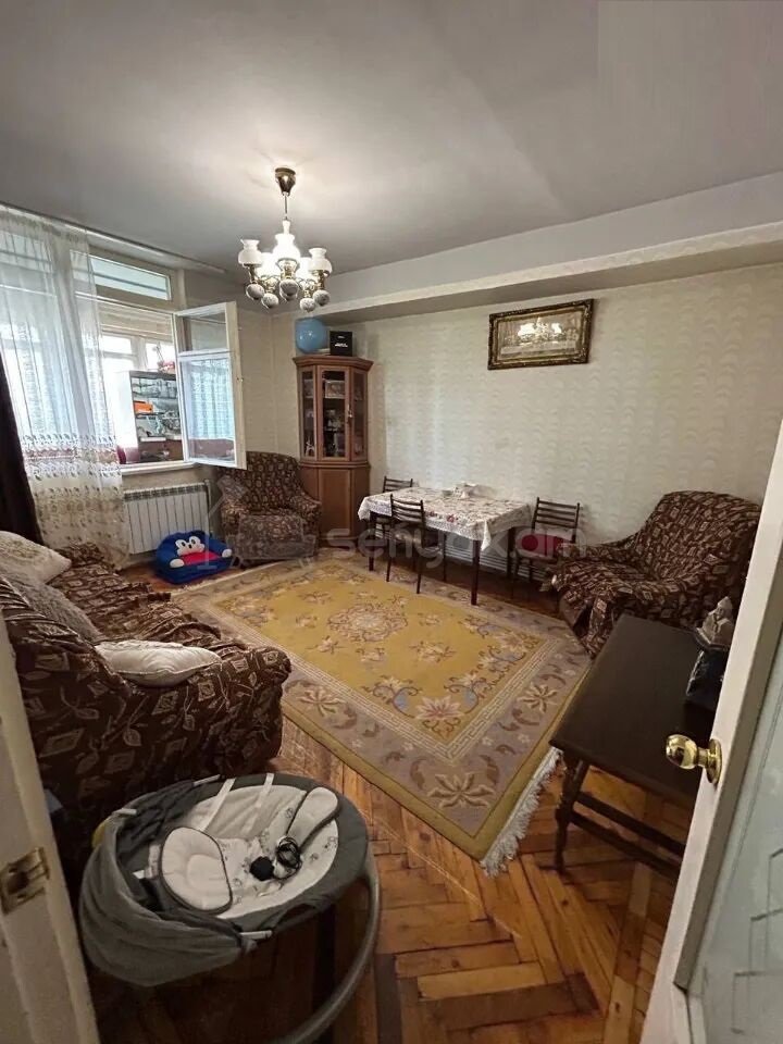 3 Սենյականոց Բնակարան, 76քմ, 5/9 հարկ, Նորմալ Վիճակում