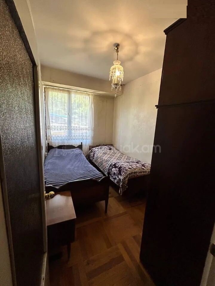 3 Սենյականոց Բնակարան, 76քմ, 5/9 հարկ, Նորմալ Վիճակում