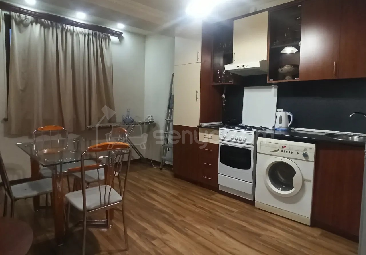 1 Սենյականոց Բնակարան, 40քմ, 4/11 հարկ, Կապիտալ Վերանորոգված