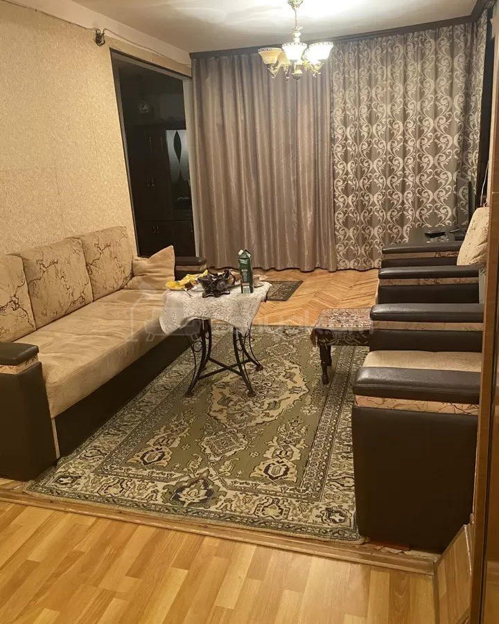 1 Սենյականոց Բնակարան, 37քմ, 3/5 հարկ, Կապիտալ Վերանորոգված