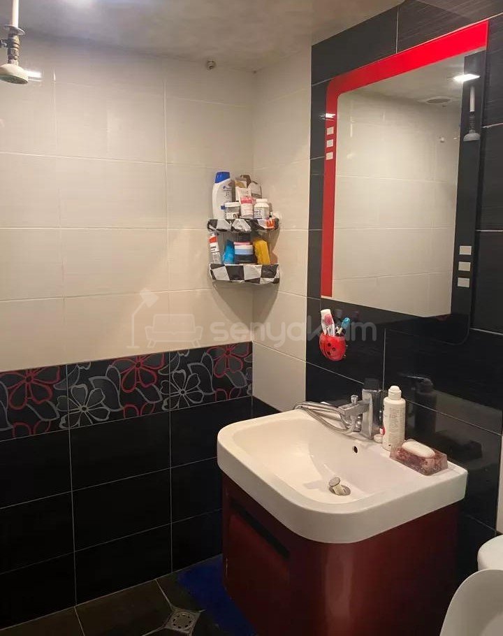 1 Սենյականոց Բնակարան, 37քմ, 3/5 հարկ, Կապիտալ Վերանորոգված